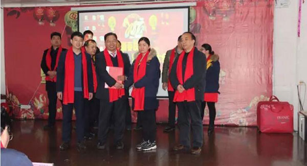 “合作共贏、分享利他”利通液壓2016年度表彰暨春節(jié)聯(lián)歡會