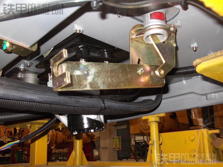 裝載機(jī)整機(jī)無力？一定是動(dòng)力系統(tǒng)或液壓系統(tǒng)出了問題！